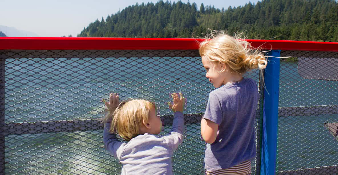 Cascade Locks: 2-Hour Columbia River Sightseeing Cruise