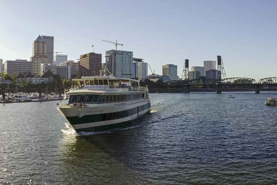 Portland: Heart of Portland Sightseeing Cruise. Foto: GetYourGuide