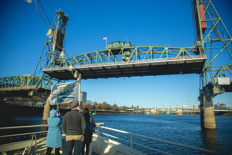 Portland: Happy Hour Sightseeing CruisePortland: Heart of Portland Sightseeing Cruise