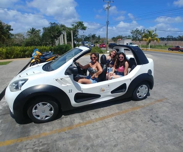 Cozumel: Private Buggy Tour with Lunch & Snorkeling