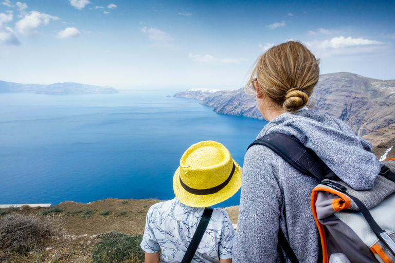 Imerovígli: caminata matutina guiada por Santorini con degustación de comidaTour privado