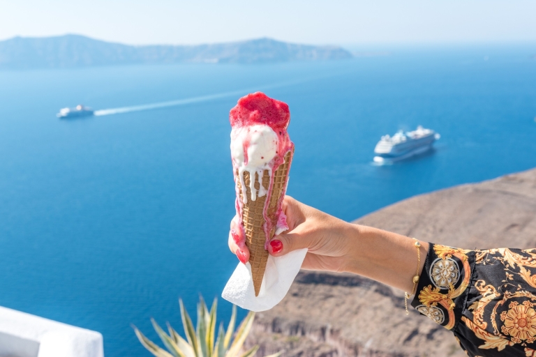 Imerovígli: caminata matutina guiada por Santorini con degustación de comidaTour privado