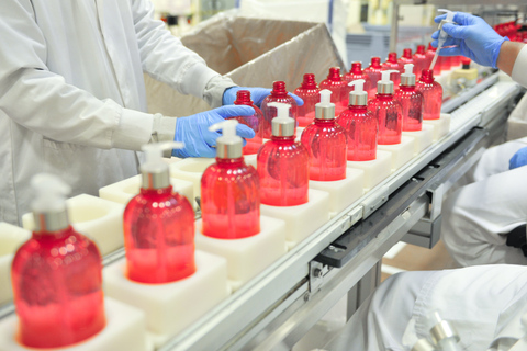 Manosque: L'Occitane en Provence Guided Factory Tour French Tour