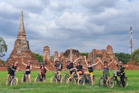Ayutthaya: Radtour durch Innenstadt und Geschichtspark