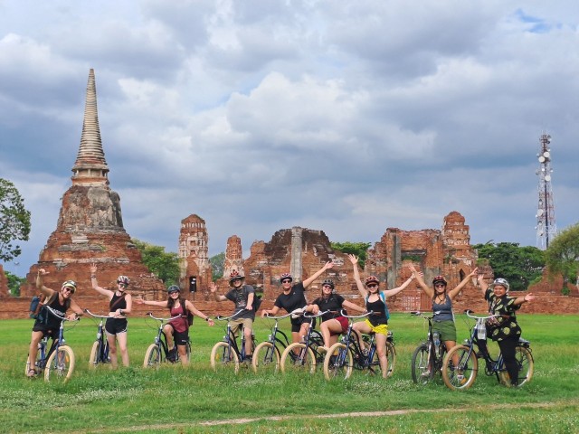 Visit Ayutthaya City and Historical Park Bike Tour in Wang Noi District
