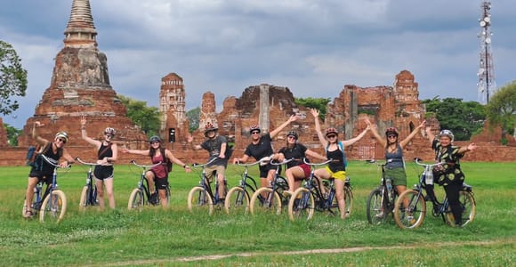 Ayutthaya Stadt- und Geschichtspark-Radtour