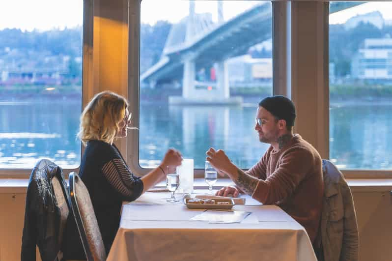 portland river cruise dinner