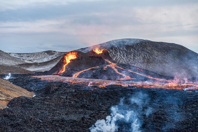 Reykjavik: begeleide actieve vulkaanwandeling op het schiereiland Reykjanes