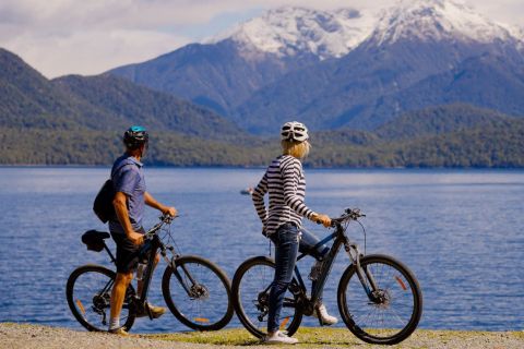 Te Anau: River Jet Boat and Bike Ride Tour with Local Guide