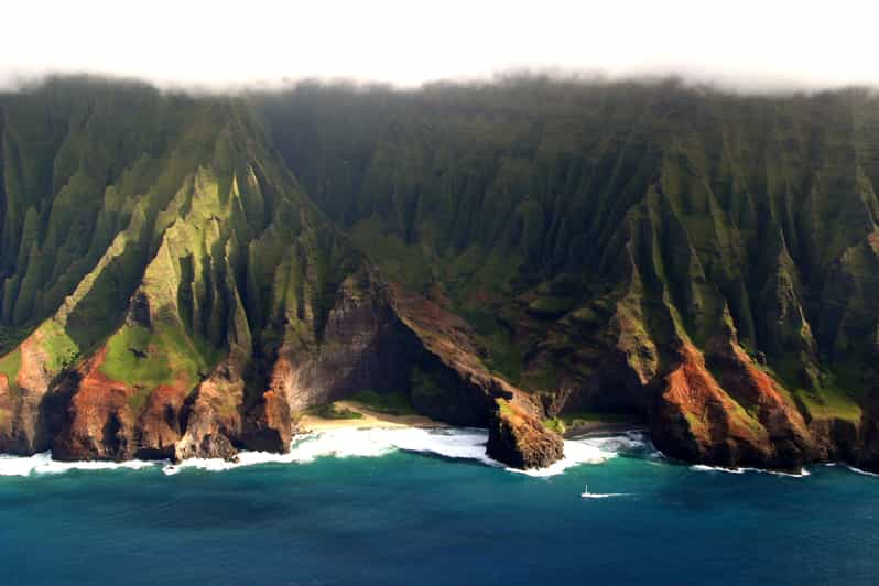 Lihue: Private Scenic Flight Over Kauai 