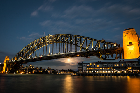 Sydney: Crucero nocturno privado con vino