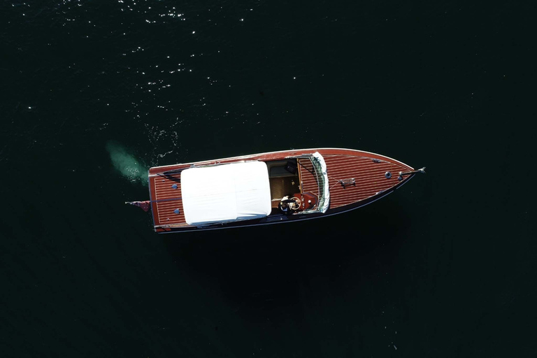 Sydney : Croisière de nuit privée avec vin