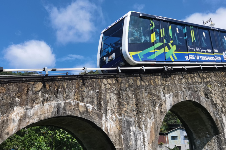 Penang Guided Day Tour with Georgetown, Batik & Beach Sunset