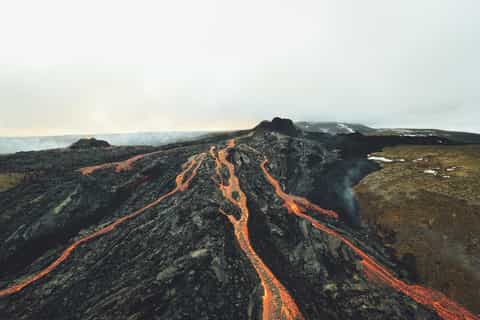 Reykjavík: Active Volcano Hike and Blue Lagoon