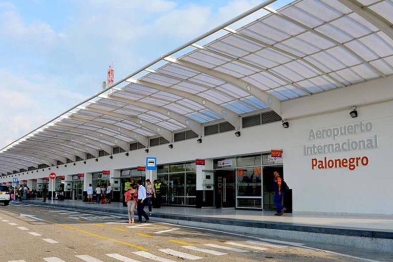 Transfert privé à l'arrivée ou au départ de l'aéroport de PalonegroDe ou vers San Gil Lodging