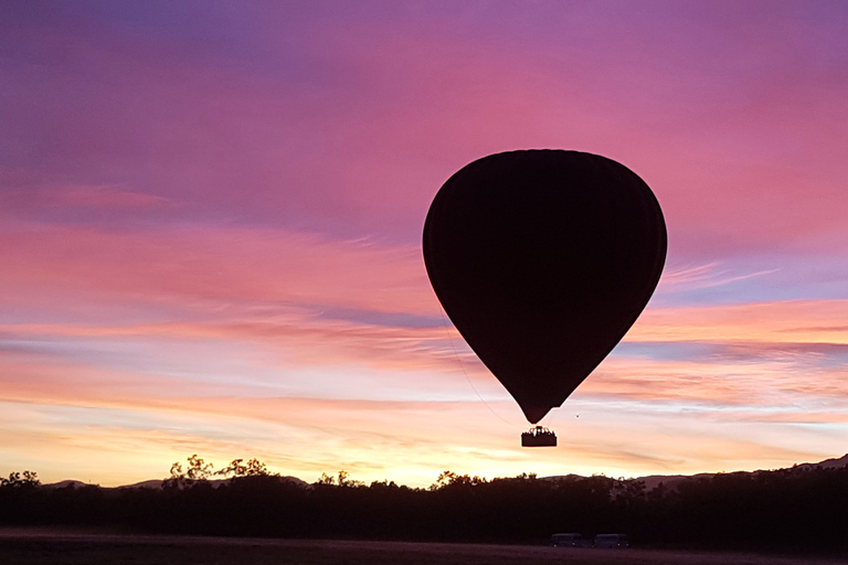 Cairns : balade en montgolfière