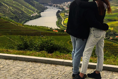 Porto to Douro w/stop Amarante-Régua-Lamego-Vila Real-Pinhão 2 STOPS