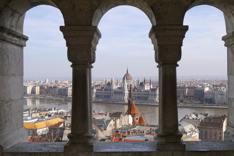 Budapest: visite privée en petit groupe avec points saillants d'une demi-journée