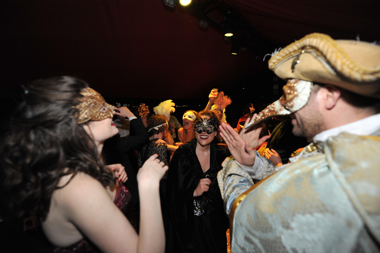 Venedig: Karneval Party CruiseKryssning den 21, 23, 27, 28 februari och 2, 3, 4, 2025 mars