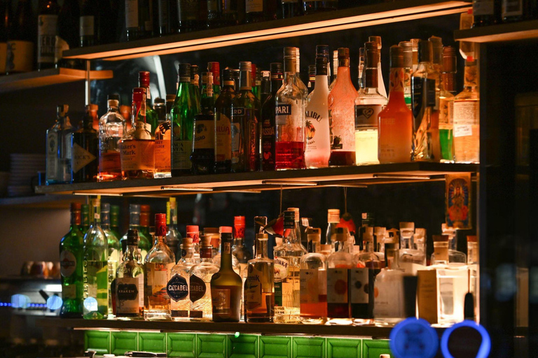 Tour guidato dei pub di Colombo: cammina, bevi e ripetiTour guidato dei pub di Colombo: passeggia, bevi e ripeti