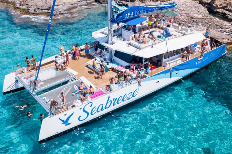 catamaran blue lagoon