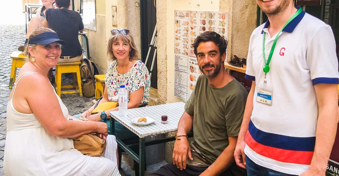 Lisbon: Alfama and Lisbon Cathedral Guided Walking Tour