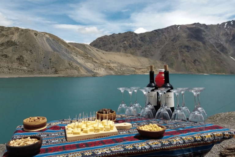 Santiago: Cajón del Maipo & El Yeso Reservoir Tour Shared Option