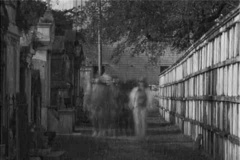 New Orleans: 2-Hour Haunted Cemetery and City Tour at Night