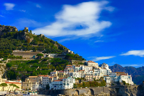 Desde Sorrento: tour en barco premium por la costa de AmalfiSorrento: tour premium de Positano y Amalfi