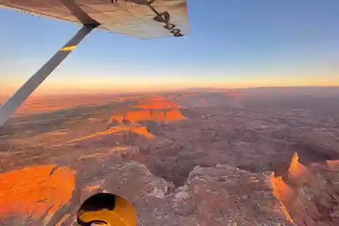 Moab: Canyonlands National Park Morning or Sunset Plane Tour