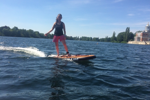 Potsdam: verhuur van e-surfplanken