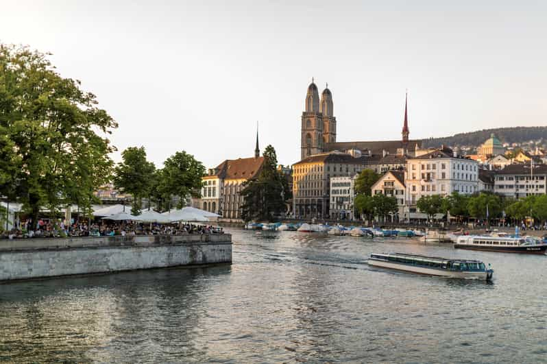 Zurich: Highlights Walking Tour With A Local Guide 