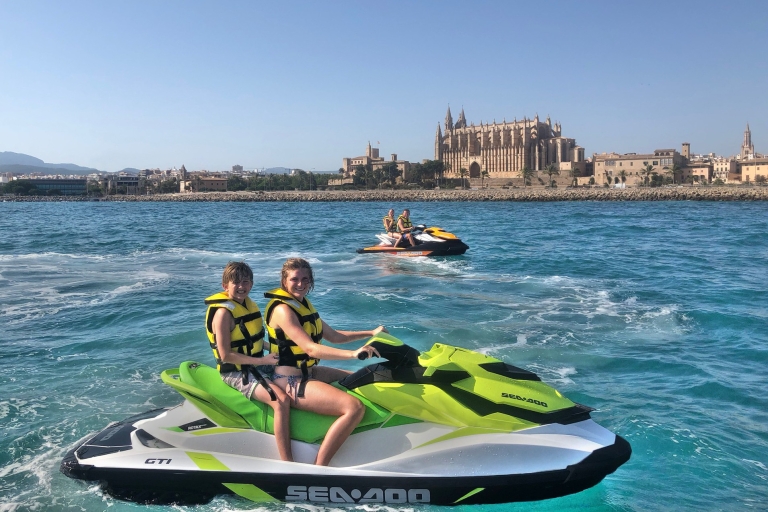Palma de Mallorca: Jetski Tour to Palma Cathedral Standard Option