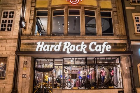 Breslavia: ingresso prioritario all'Hard Rock Cafe, hamburger e birra