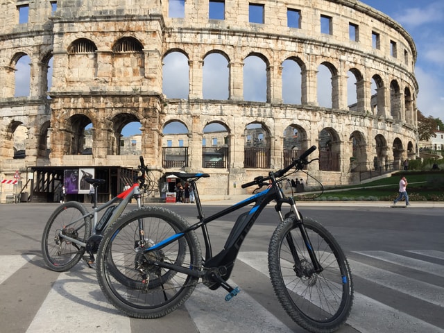 Visit Pula Electric Bike Sightseeing Tour in Bale