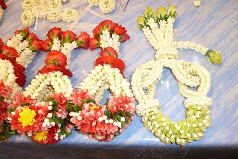 Bangkok: Grand Palace, Wat Pho, Wat Arun Sacred & Local Tour Tha Maharaj