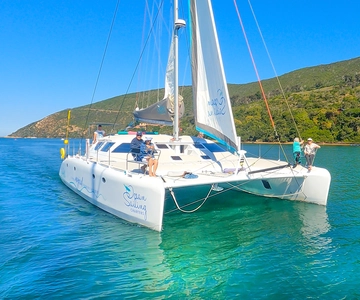 Knysna: Cruzeiro de luxo ao pôr do sol com churrasco do capitão