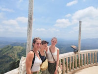 Kandy a Ambuluwawa Tuk Tuk Tour , por las Alturas Escénicas Locales - Hizvo