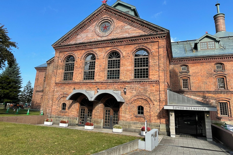 Sapporo: Beer Museum Tour with Tasting of Local Brews Meet and end on-site