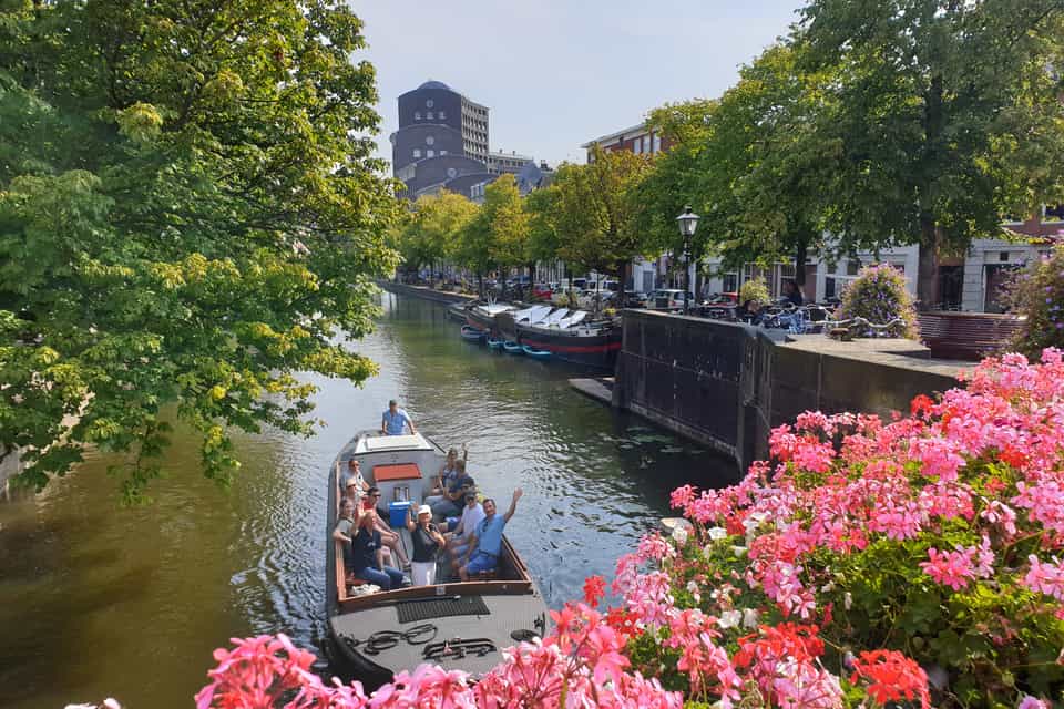 Grachtenrundfahrt durch den Stadtkanal