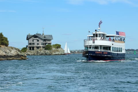 Newport, Rhode Island: Scenic Narragansett Bay Cruise