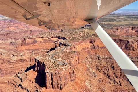 Parque Nacional Canyonlands y Arches: vuelo panorámico en aviónVuelo panorámico en avión al Parque Nacional Canyonlands y Arches