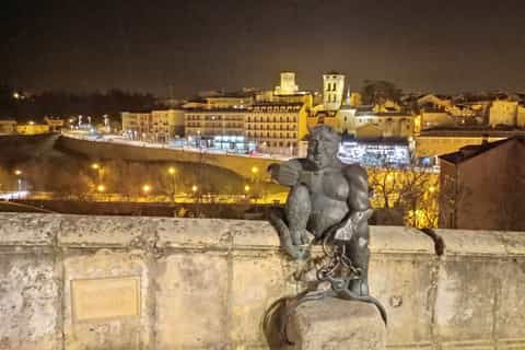 Segovia: Nighttime Walking Tour