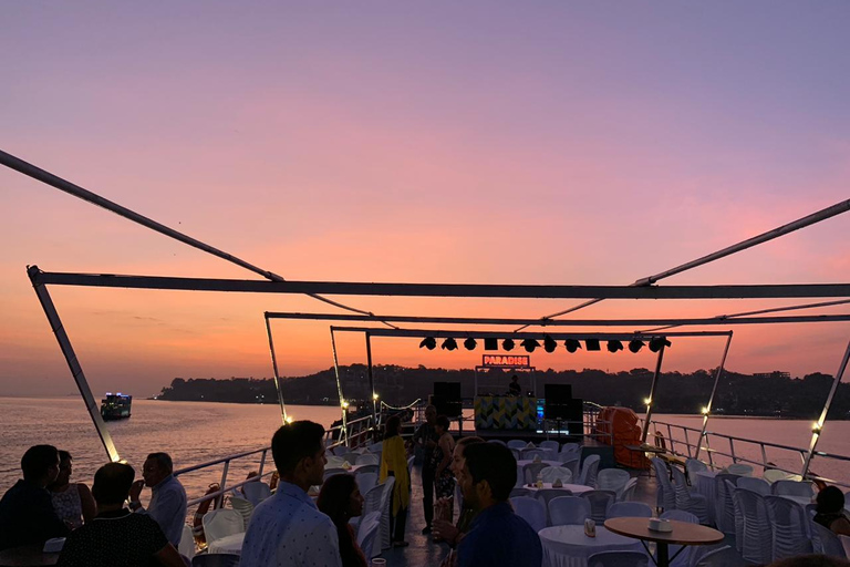 Panaji: Sunset Boat Party with Bollywood DJ and Dance Shows