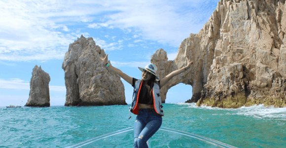 Cabo San Lucas: Glass Bottom Boat Tour to Land&#39;s End