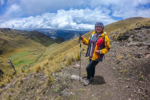 Cuzco: Waqrapukara całodniowa wędrówkaCusco: całodniowa wędrówka po Waqrapukara
