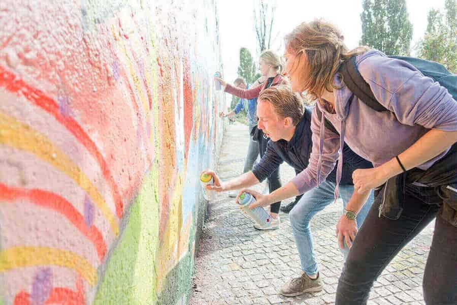 Berlin: Graffiti-Workshop an der Berliner Mauer. Foto: GetYourGuide Berlin: Graffiti-Workshop an der Berliner Mauer. Foto: GetYourGuide