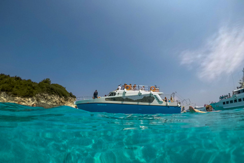 Desde Lefkimmi: Paxos y Antipaxos con visita a la Cueva del MarDesde Lefkimmi: Excursión en barco por Paxos y Antipaxos con cueva marina