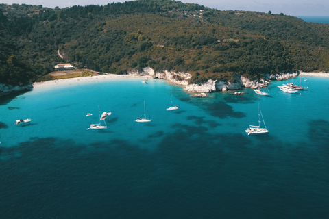 From Lefkimmi: Paxos, Antipaxos & Blue Caves Speedboat Tour