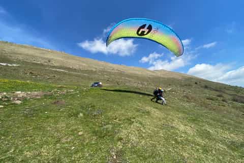Lake Garda: Beginner Paragliding Experience